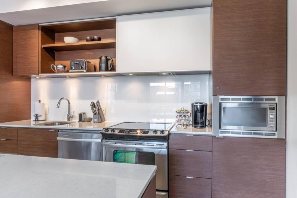 Clean 3Rd Floor Executive 1 Bedroom Apt In Old Town China Town Victoria Extérieur photo